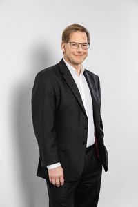 Portrait of Dr. Lutz Lindemann, CTO at FUCHS.