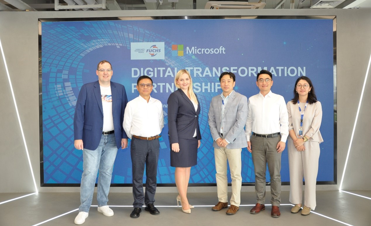 福斯宣布与微软开展全球合作,推动数字化创新与增长 福斯宣布与微软开展全球合作,推动数字化创新与增长